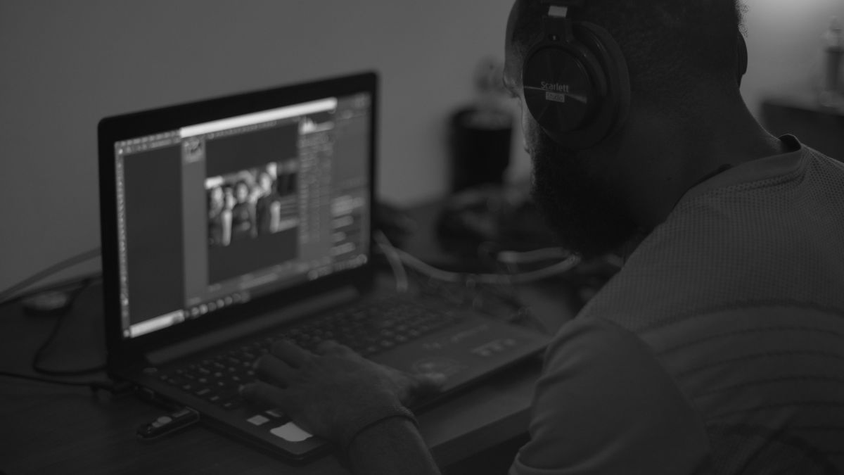 Tech gurus are monetizing the epidemic of loneliness, and there are victims.